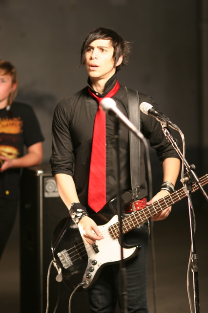 Band04